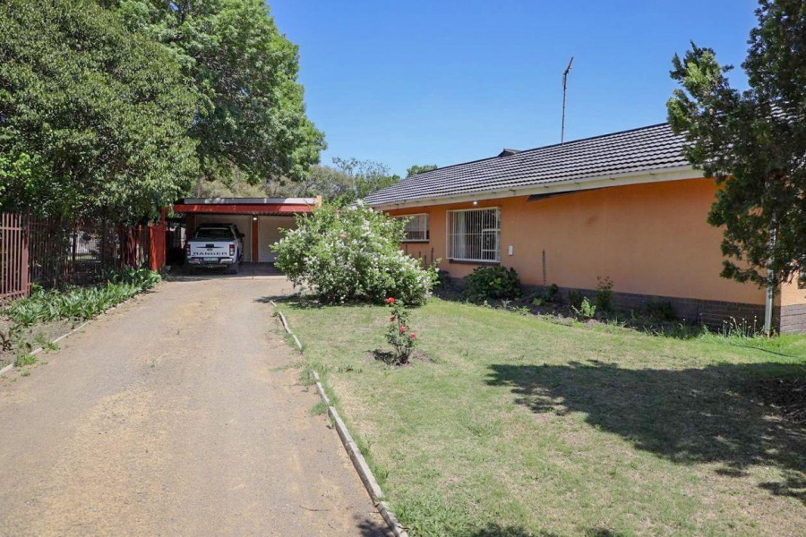 4 Bedroom Property for Sale in Heilbron Free State